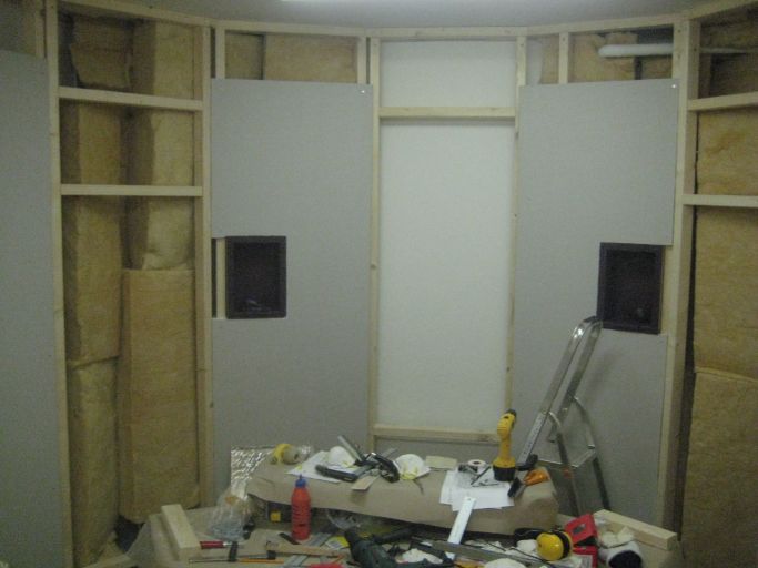 frontwall4.jpg