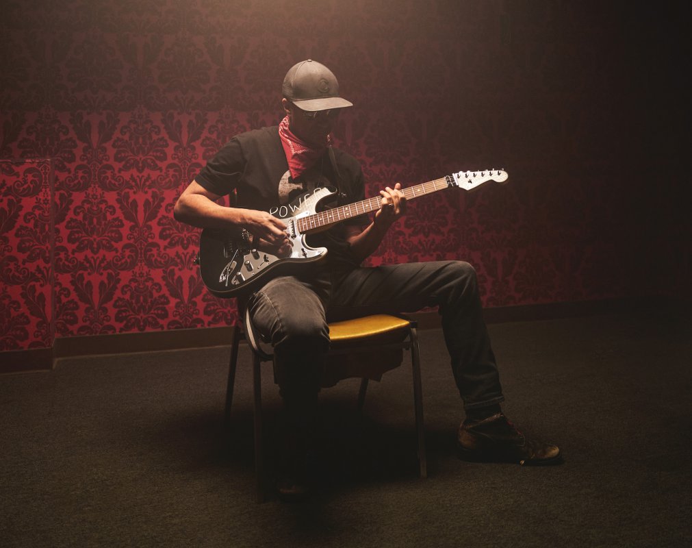 Mer information om "Fender® Launches all-new Signature Artist Stratocaster® with two-time grammy® award-winner and guitar legend Tom Morello"