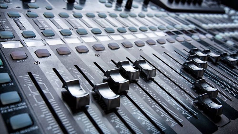 Mer information om "5 smarta equalizer-tips som löser vanliga problem vid mixning"
