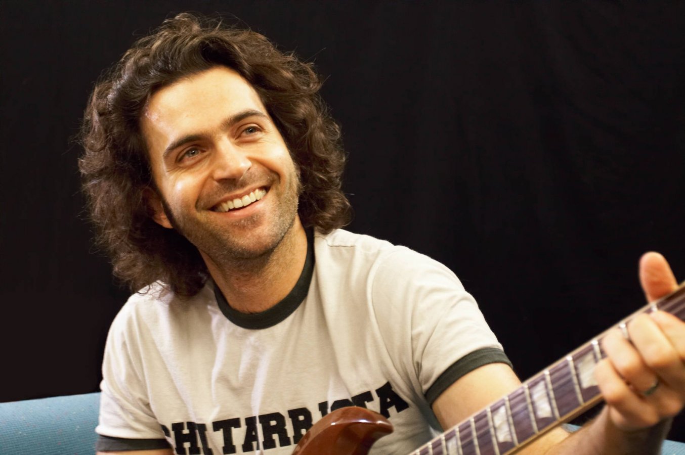 dweezil_ingang.thumb.jpg.439024187cb31160b5d9b97ecea1550e.jpg