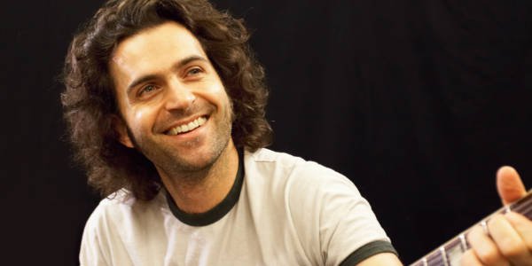 Mer information om "Dweezil Zappa om arvet efter pappa Zappa"