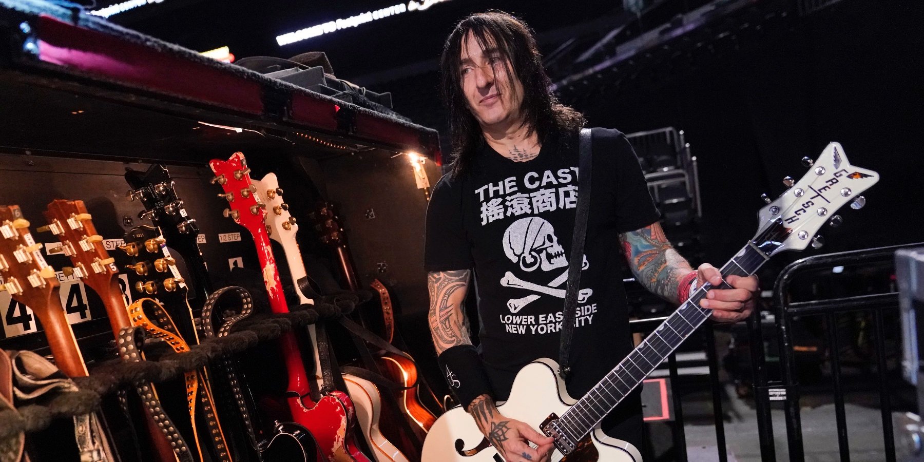 Gretsch_RichardFortus_G6636T-RF_Lifestyle_1153_1800.jpg.f110039e8559166e177cf531fd856b6a.jpg