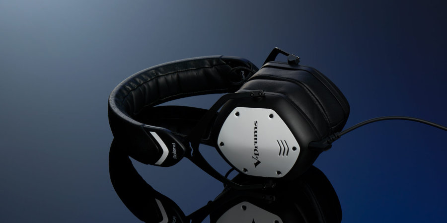 Mer information om "Roland Introduces VMH-D1 V-Drums Headphones"