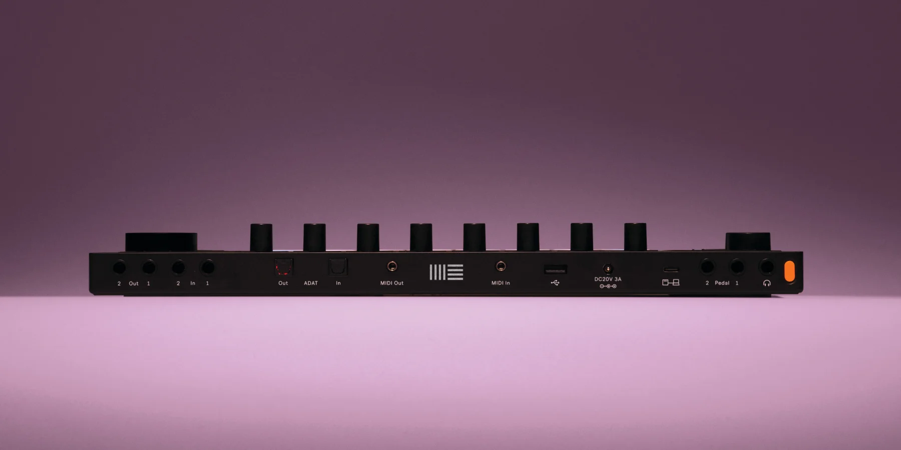 4_Ableton-Push3_1800.webp.2b6f28415b9508ee36c3c1c77a15c484.webp