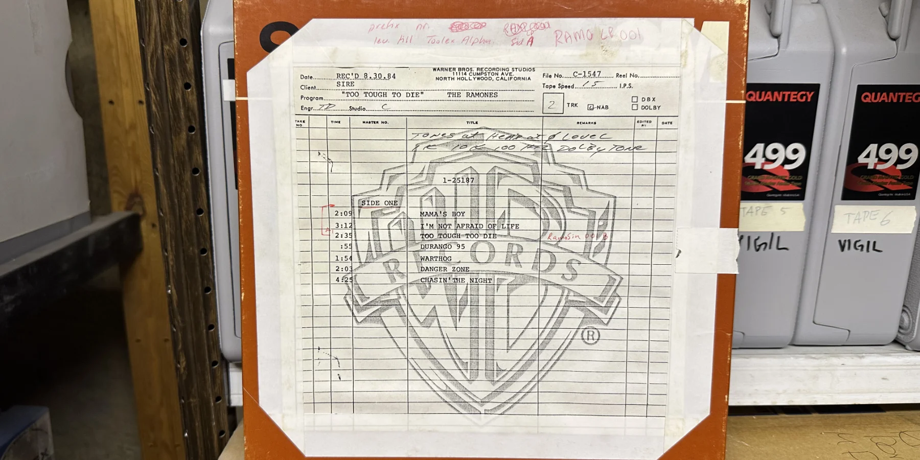 IMG_0848_tape_ramones.webp.75a9d508112bde5679b6f2de27763b80.webp