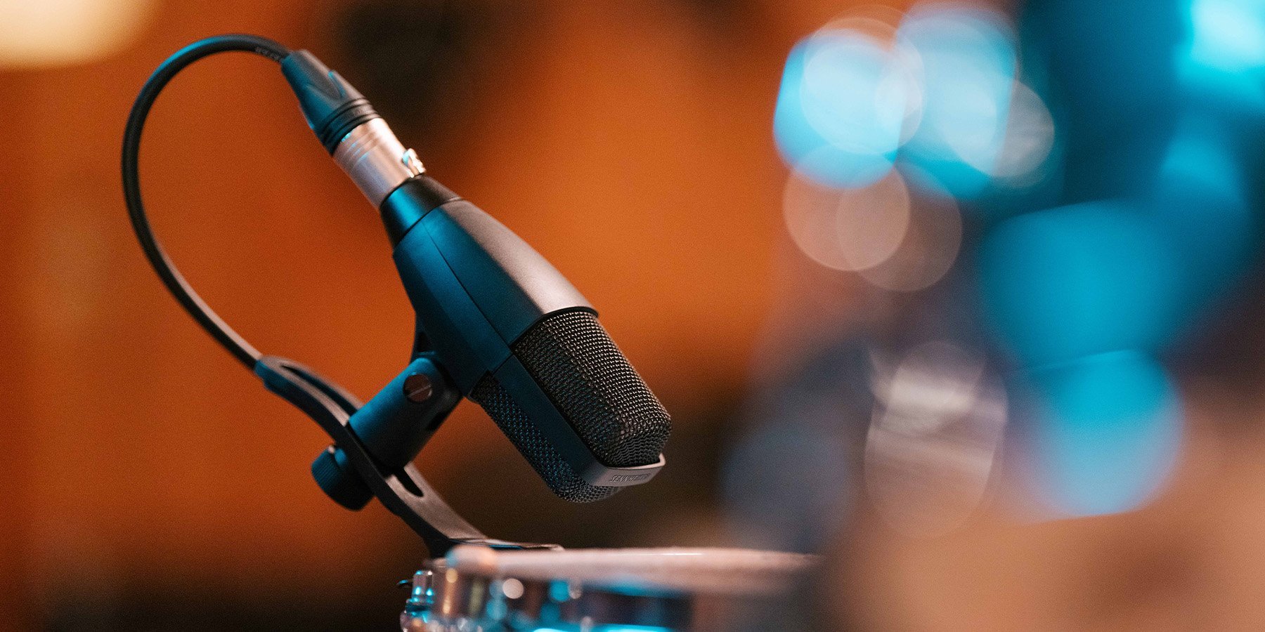 REM 25-0109 DES Sennheiser competition - Artikelbild 1800x900.jpg