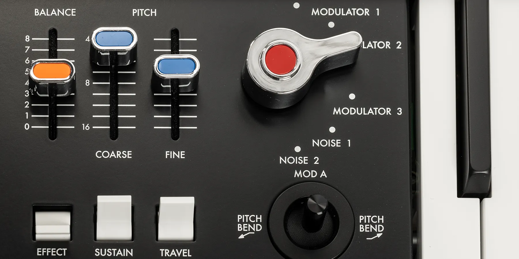 Korg_miniKORG_700Sm artikel2 - 1800x900.webp