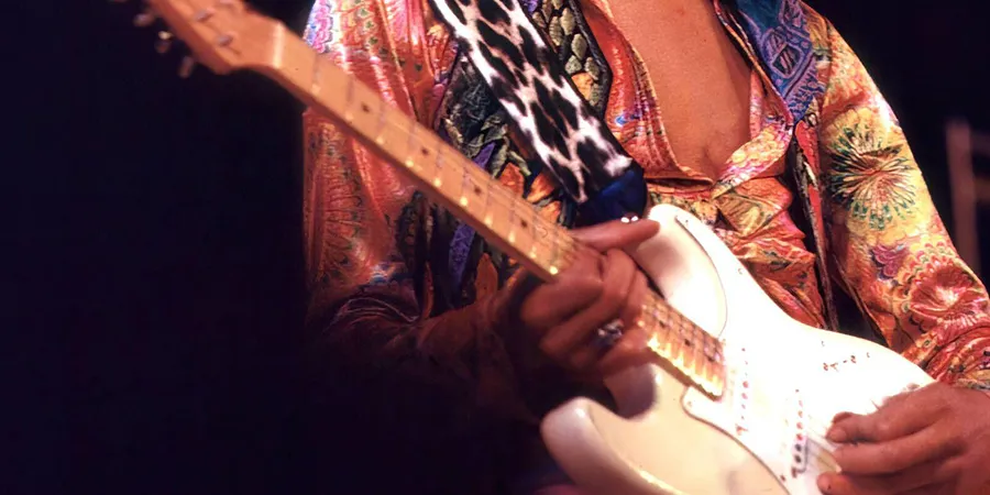 Mer information om "10 berömda gitarrister som du känner igen efter bara några toner"