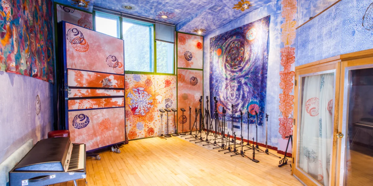 12 Strongroom 1200x600.webp